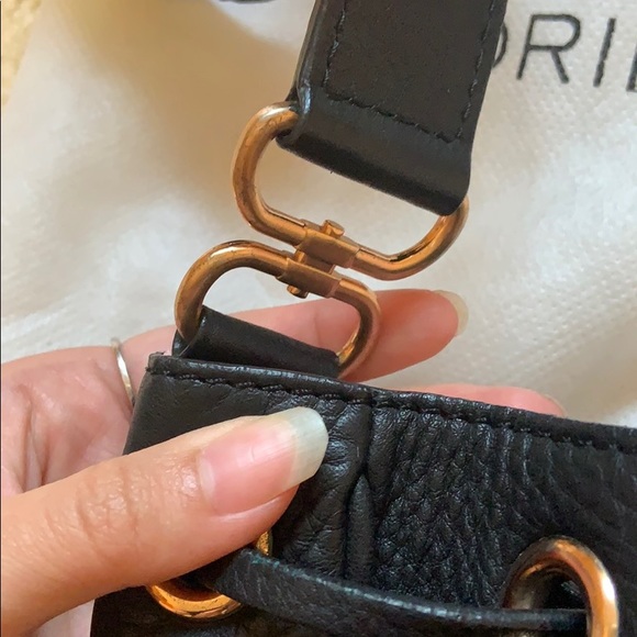 Adrienne Vittadini shoulder bag - Picture 3 of 7